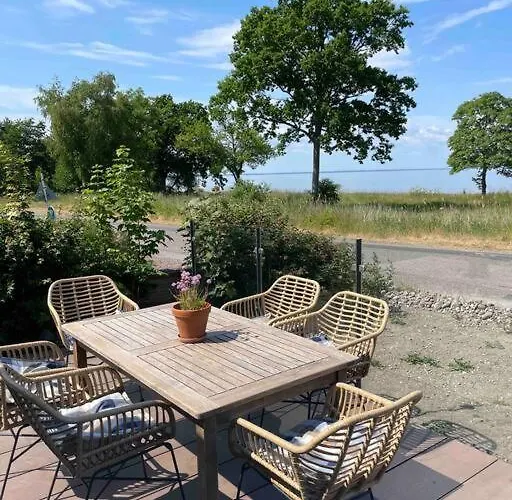 Feriehus Luksus Hus I 1st Række, All-incl Komfort Med Og Skov Strøby Ladeplads